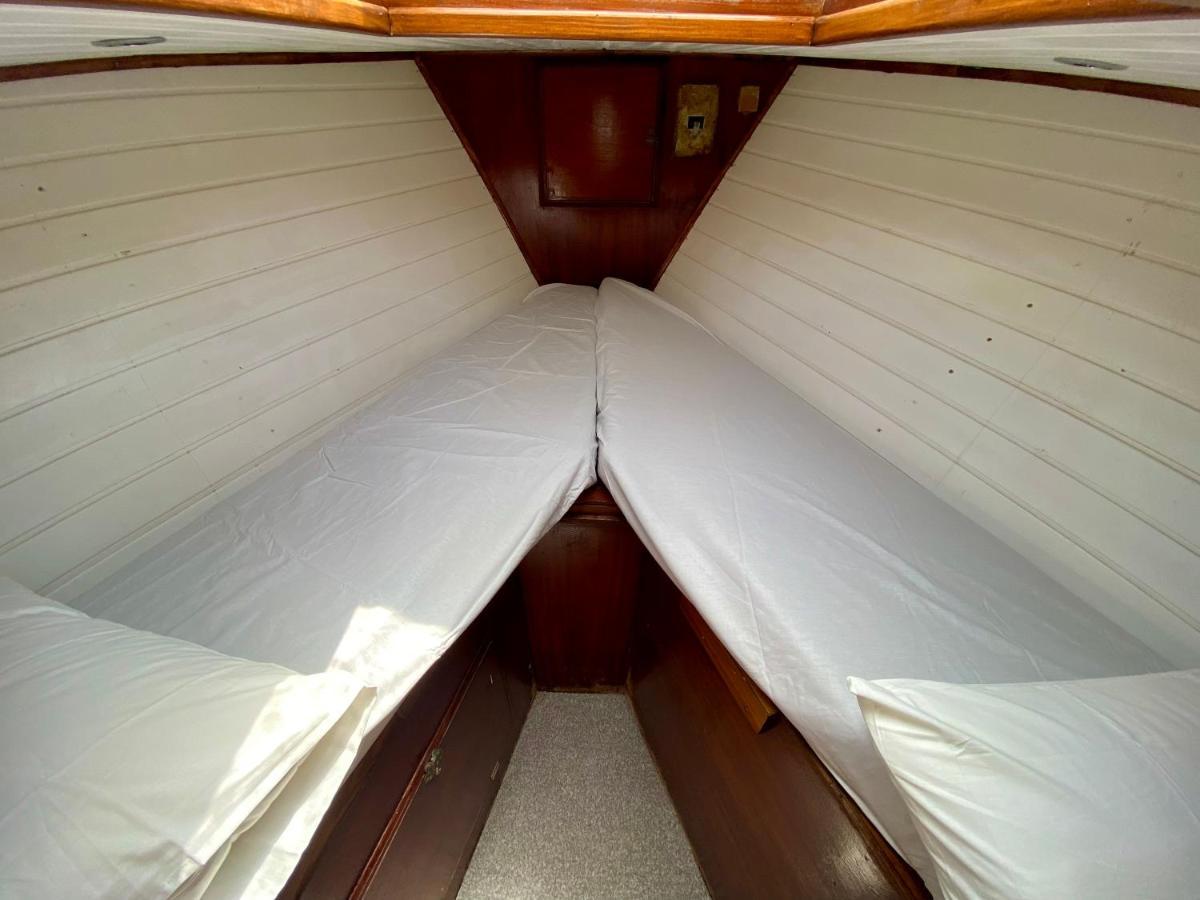 Fantastico Velero En Barcelona Sant Adria de Besos Exterior photo