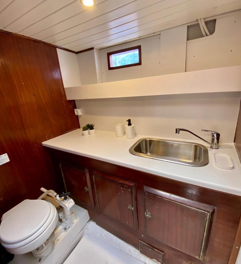 Fantastico Velero En Barcelona Sant Adria de Besos Exterior photo
